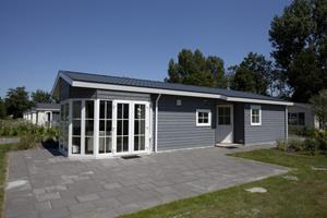 Heerlijkehuisjes.nl 4 persoons chalet op vakantiepark Buitenhuizen met buitenzwembad in Velsen-Zuid. - Nederland - Europa - Velsen-Zuid
