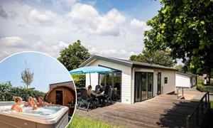 Heerlijkehuisjes.nl Mooi 5 persoons Wellness chalet op vakantiepark Het Esmeer - Nederland - Europa - Aalst