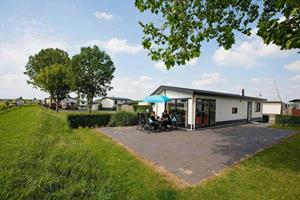 Heerlijkehuisjes.nl Basic chalet voor 5 personen op vakantiepark Esmeer in Aalst - Nederland - Europa - Aalst