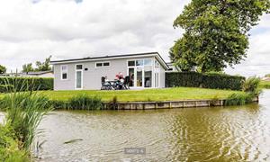 Heerlijkehuisjes.nl Sfeervol 5 persoons chalet op een vakantiepark in Berkhout - Nederland - Europa - Berkhout