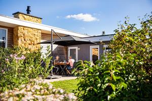 EenVakantieHuisje.nl Vakantiehuis Ravenbosch Royaal met bubbelbad, sfeerhaard en tuinhuis - 5 persoons - Bemelen