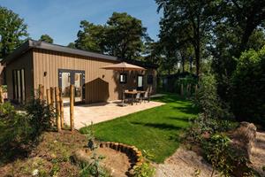 Heerlijkehuisjes.nl Comfortabel vakantiehuis voor vier personen met een hottub op de Bosgraaf - Nederland - Europa - Lieren