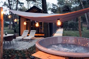 Heerlijkehuisjes.nl Modern ingerichte 4 persoons lodge met hottub in Haarle - Nederland - Europa - Haarle