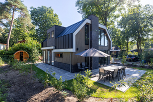 EenVakantieHuisje.nl Groepsaccommodatie Veluwe Villa - 10 persoons - Hoenderloo