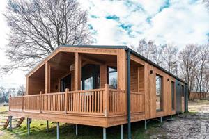 Heerlijkehuisjes.nl Lodge met zicht op het water voor 5 personen op Resort Wilsumer Berge - Duitsland - Europa - Wilsum