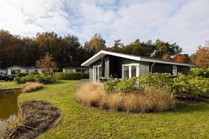 Heerlijkehuisjes.nl Comfortabele lodge aan het water voor 6 personen op vakantiepark Molenvelden in Veldhoven - Nederland - Europa - Veldhoven