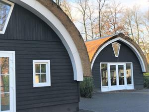 Heerlijkehuisjes.nl Groepsaccommodatie voor 16 personen op een vakantiepark in de bossen nabij Giethoorn - Nederland - Europa - De Bult