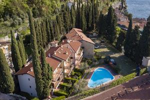 Bungalow.Net Borgo Degli Ulivi shared pool- 200m lake - Italië - Toscolano Maderno