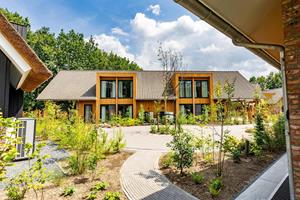 EenVakantieHuisje.nl Veluwe Villa Wellness XL Rolstoeltoegankelijk - 24 personen - Wekerom