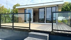Heerlijkehuisjes.nl Modern ingericht chalet voor 4 personen op Vakantiepark Rhederlaagse Meren in Lathum - Nederland - Europa - Lathum