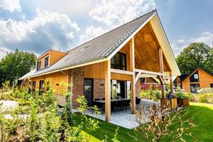 Heerlijkehuisjes.nl Rolstoelvriendelijke villa voor 12 personen met binnenzwembad en wellness op de Veluwe - Nederland - Europa - Wekerom