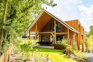 Heerlijkehuisjes.nl 2 geschakelde rolstoelvriendelijke villa's voor 24 personen met privézwembad op de Veluwe - Nederland - Europa - Wekerom