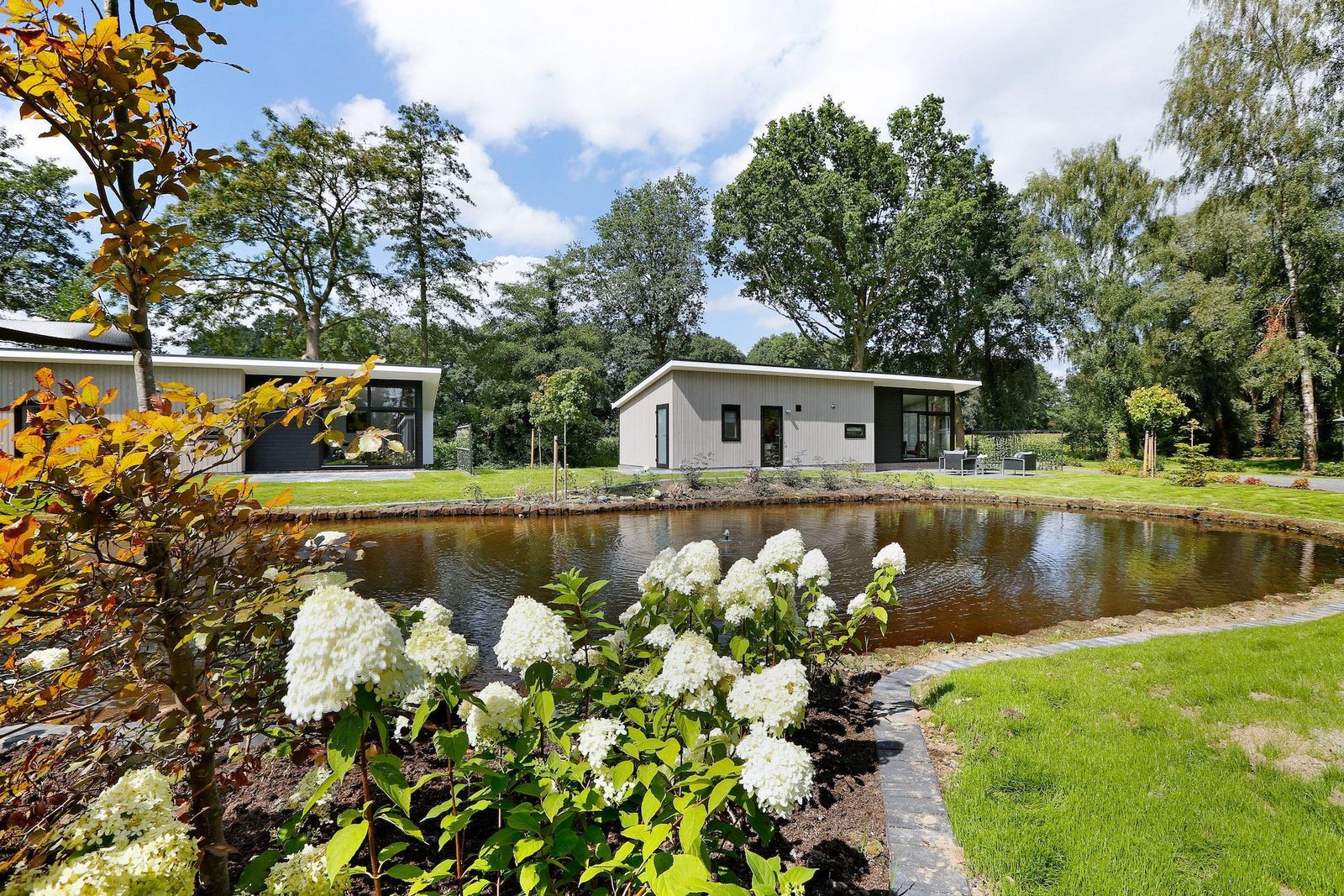 BoekUwBuitenhuis.nl Lodge Grand Modern - 4 persoon met Finse sauna - Nederland - Gelderland - Lochem