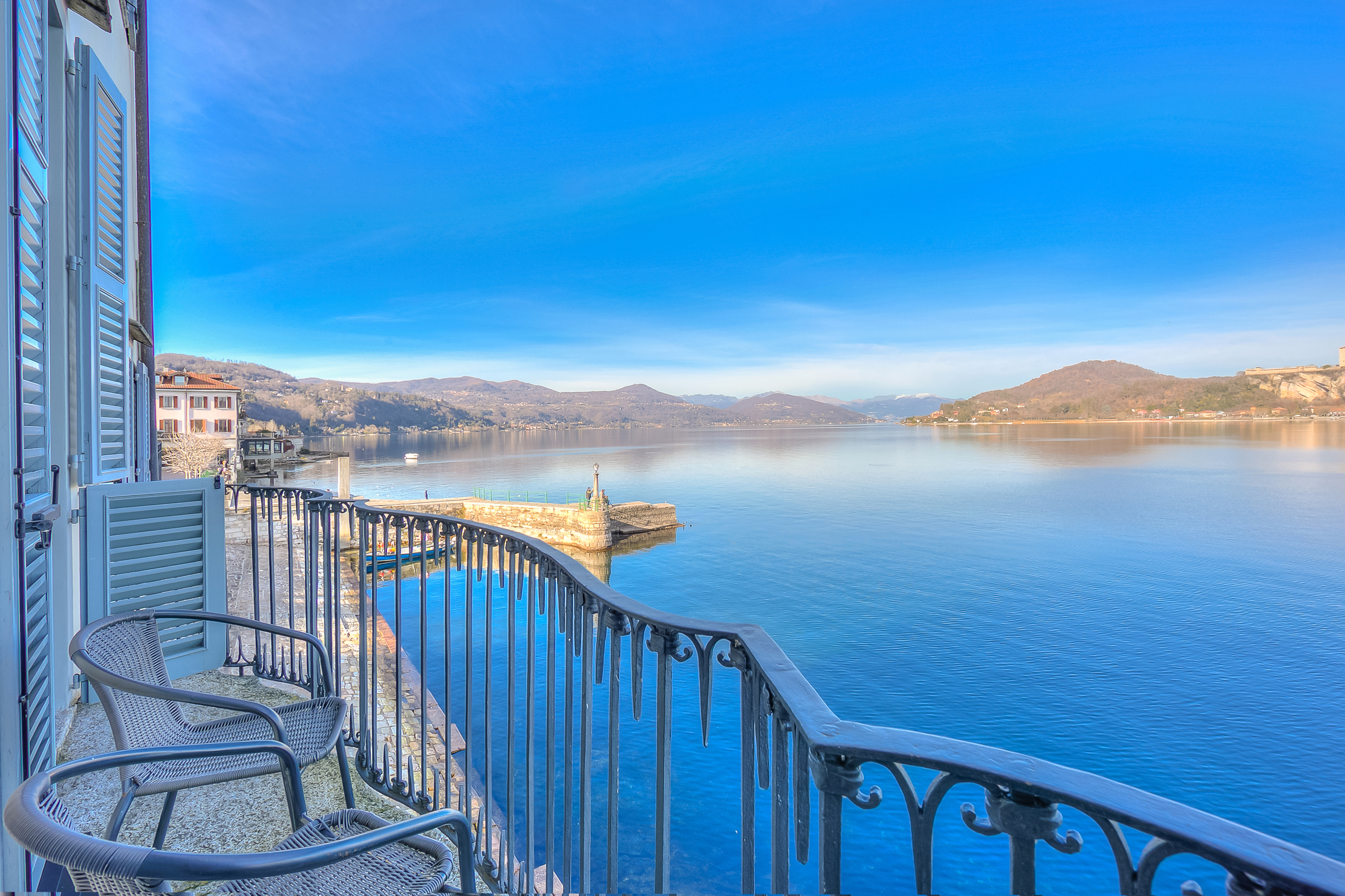 Bungalow.Net La Dolce Vita Pied dans L' Eau - Italië - Arona