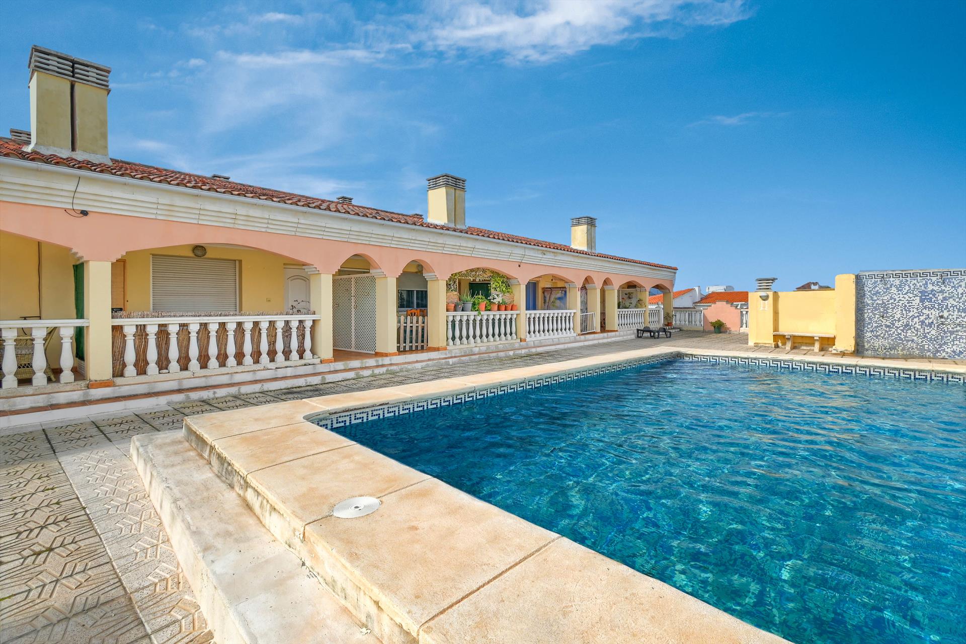Bungalow.Net Poblets - Spanje - Els Poblet
