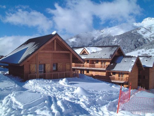 Chalet.nl Chalet Le Village Gaulois chalet - 5-7 personen - Frankrijk - Le Grand Domaine - Saint François Longchamp