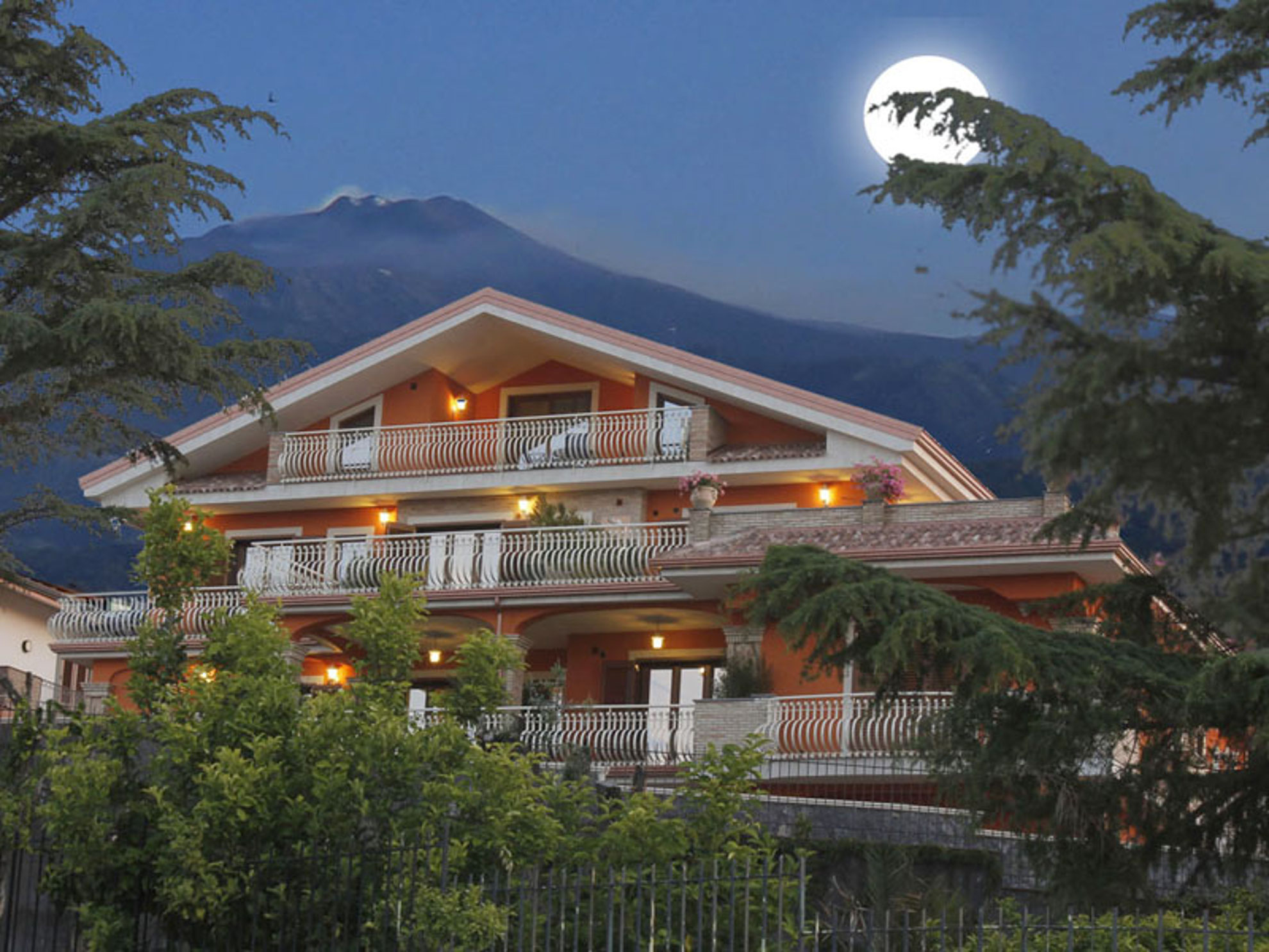 Bungalow.Net Etna Royal Garden V. - Italië - Catania