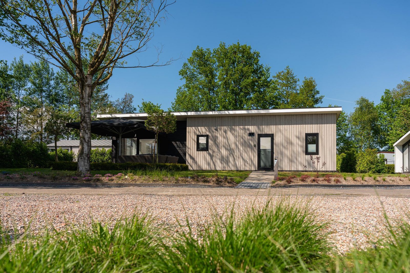 BoekUwBuitenhuis.nl Bos Lodge met privé-sauna en hottub - 4 persoons - Nederland - Overijssel - Enter