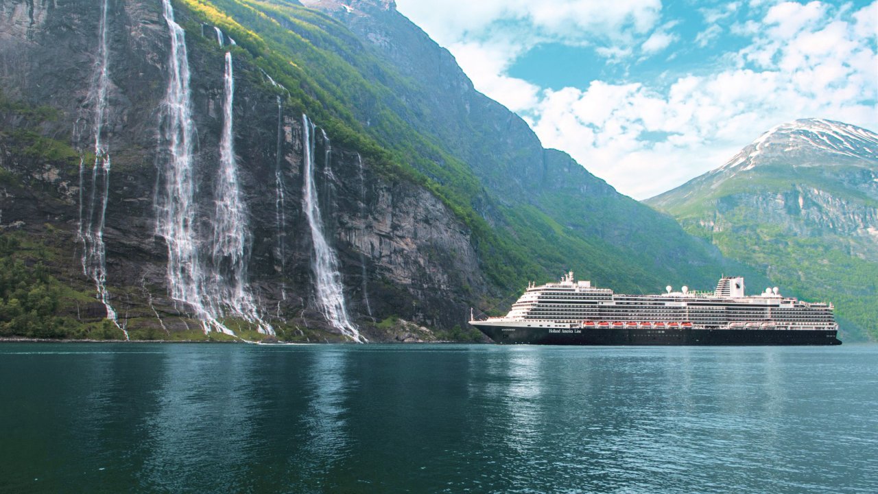 Traveldeal.nl Holland America Line Rotterdam - afvaart Rotterdam - Nederland - Zuid-Holland - Rotterdam - Cruise Terminal
