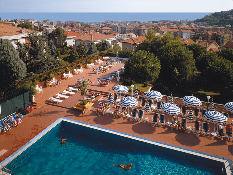 Bungalow.Net I Morelli 7 Pax - Italië - Pietra Ligure
