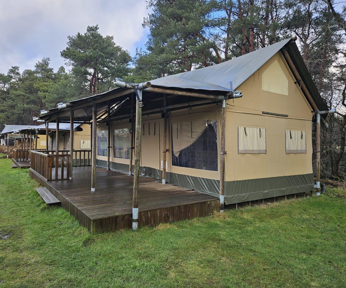 EenVakantieHuisje.nl Safaritent met sanitair - 5 Persoons (DE) - Wilsum Deutschland
