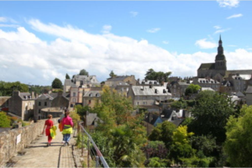 Bungalow.Net Dinan Duguesclin 2P6 - Frankrijk - Dinan