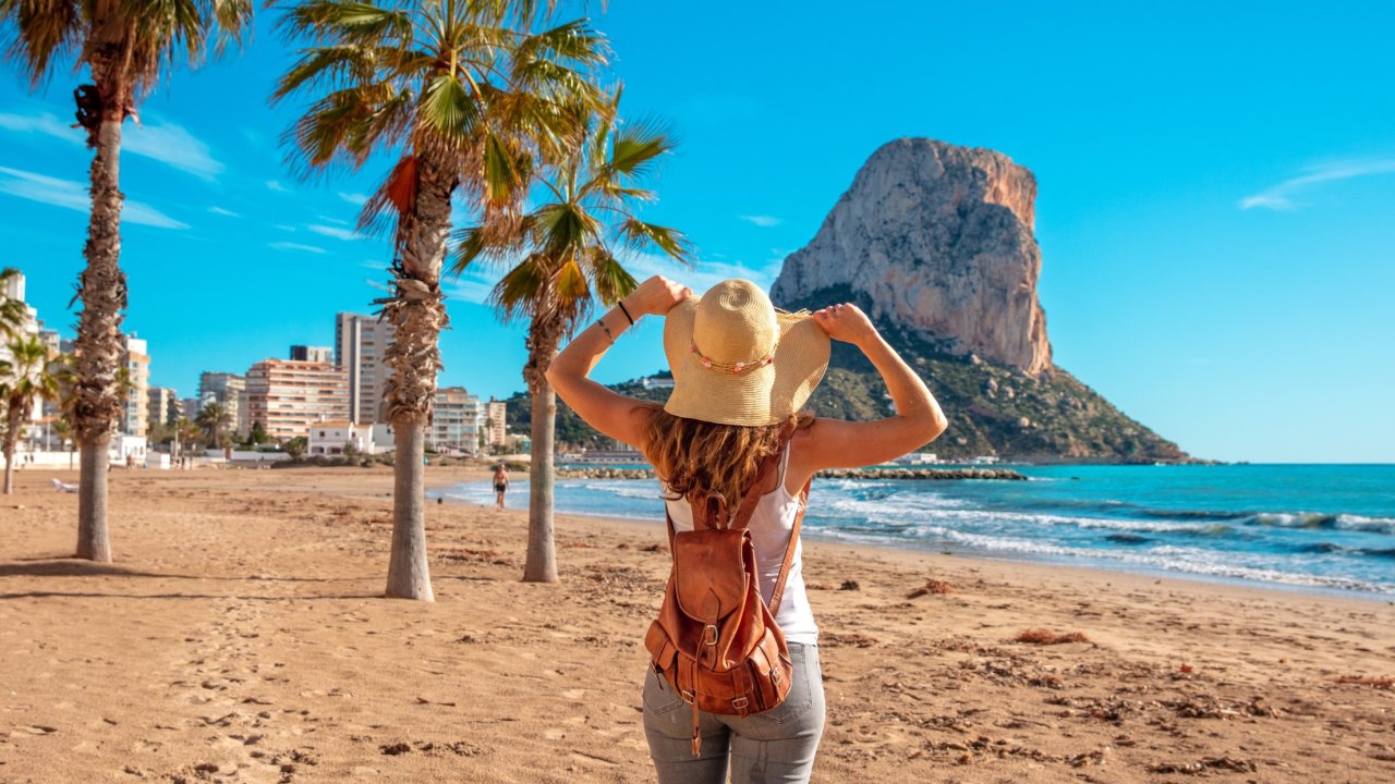 Traveldeal.nl Costa Toscana - afvaart Barcelona - Spanje - Catalonië - Barcelona - Cruise Terminal