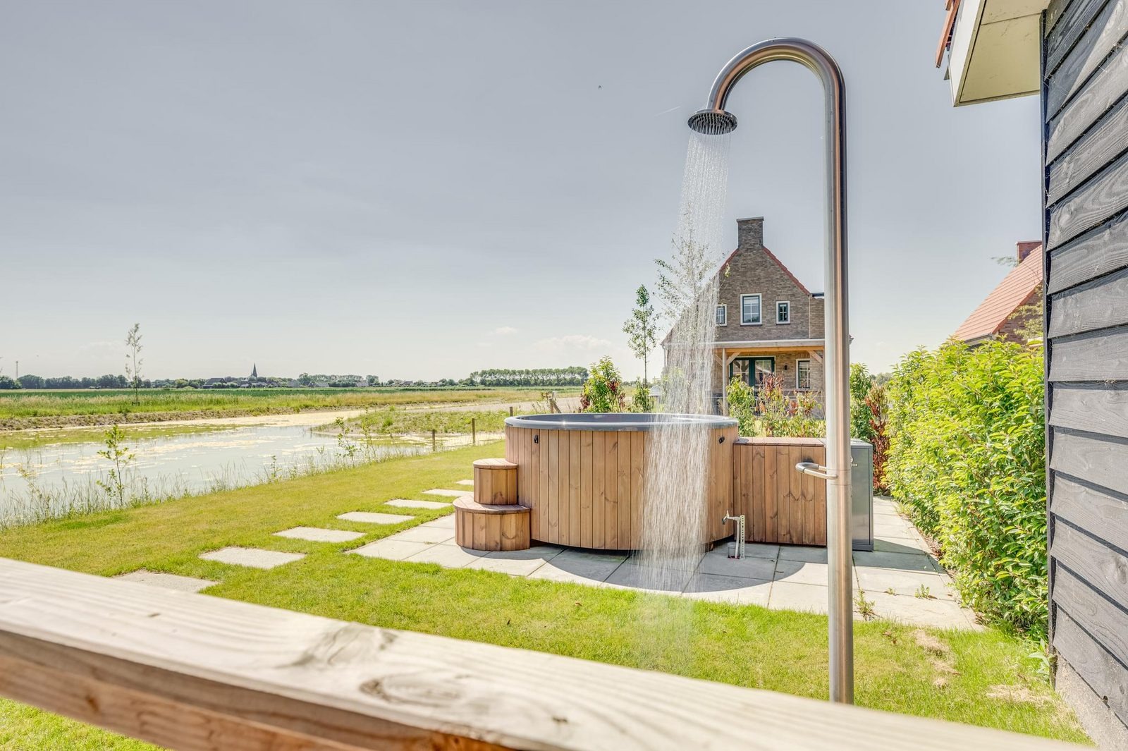 EenVakantieHuisje.nl Villa met hottub en sauna - 7 persoons - Ossenisse