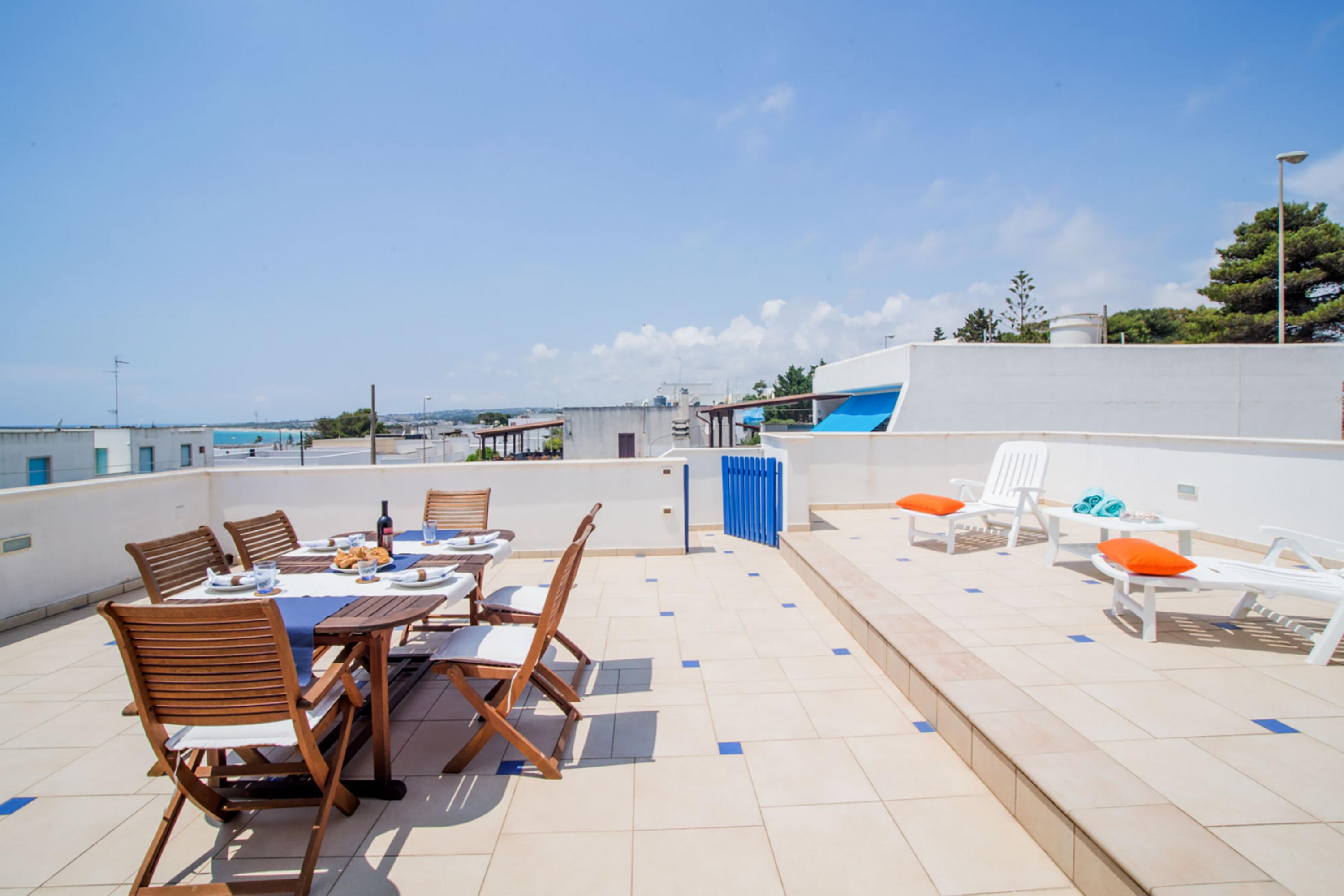 Bungalow.Net Penthouse Azzurra Sea View Near Beach - Italië - Salve