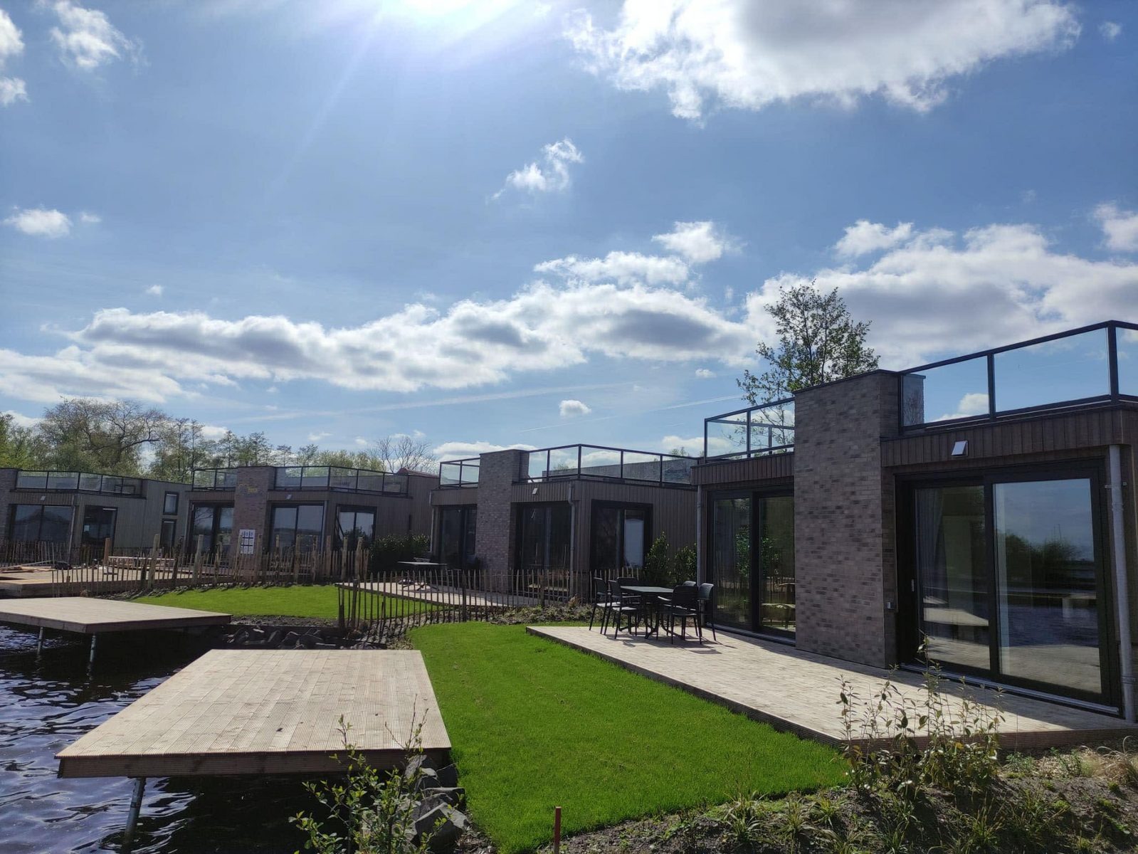 EenVakantieHuisje.nl Lodge met dakterras & sfeerhaard 4 -personen - Wanneperveen