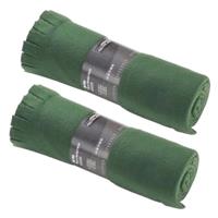 2x Fleece dekens/plaids met franjes donker groen 130 x 170 cm Groen