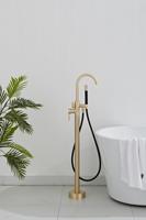 saniclear Brass Pro vrijstaande badkraan geborsteld messing mat goud