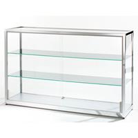Vitrine, halfhoog, hoogte 910 mm, 2 schuifdeuren, b x d = 1500 x 400 mm, hoogglanzend verchroomd