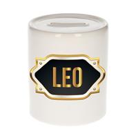 Bellatio Leo naam cadeau spaarpot met gouden embleem - kado verjaardag/ vaderdag/ pensioen/ geslaagd/ bedankt