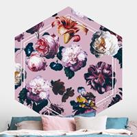 Klebefieber Hexagon Mustertapete selbstklebend Barockblüten mit weißer Geometrie auf Rosa