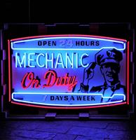 Fiftiesstore Mechanic On Duty Neon Verlichting XL - 100 x 63 cm