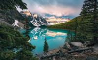 Komar Magic Moraine Morning Vlies Fotobehang 450x280cm 9-banen