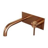 Brauer Copper Carving inbouw wastafelmengkraan met gebogen uitloop en afdekplaat model A1 koper geborsteld PVD