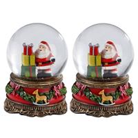 2x Sneeuwbollen/snowglobes kerstman met cadeaus 9 cm -