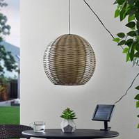 Lindby Catrica LED-Solar-Pendellampe, Rattanoptik