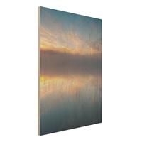 Bilderwelten Holzbild Natur & Landschaft - Hochformat 3:4 Sonnenaufgang schwedischer See