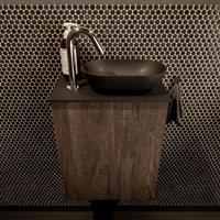 Mondiaz Fowy toiletmeubel 40x50x23cm dark brown mat 1 kraangat wasbak: rechts 1 deur solid surface met blad Melamine kleur wasbak: zwart FOWY59002darkbrownurban