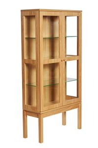 Andas Vitrine, Holzfurnier aus Eiche, Griffe und Füße aus massiver Eiche