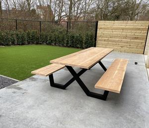 Industrielemeubelshop Douglas houten picknicktafel Eland met stalen X frame