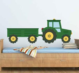 Groene trctor met aanhang sticker