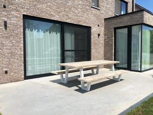 Industrielemeubelshop Steigerhouten picknicktafel Farson met stalen frame