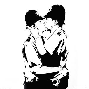 Brandalised Bobbies Kissing Kunstdruk 30x30cm