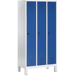 C+P EVOLO garderobekast, met kunststof kastpoten, 3 vakken, vakbreedte 300 mm, lichtgrijs / gentiaanblauw