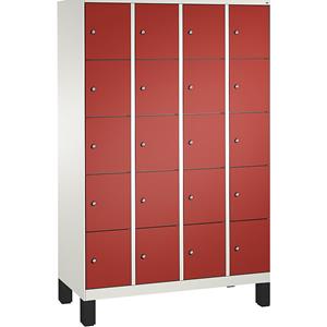 C+P EVOLO Fächerschrank, mit Füßen, 4 Abteile, je 5 Fächer, Abteilbreite 300 mm, verkehrsweiß / feuerrot