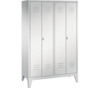 C+P CLASSIC Garderobenschrank mit Füßen, zueinander schlagende Türen, 4 Abteile, Abteilbreite 300 mm, lichtgrau